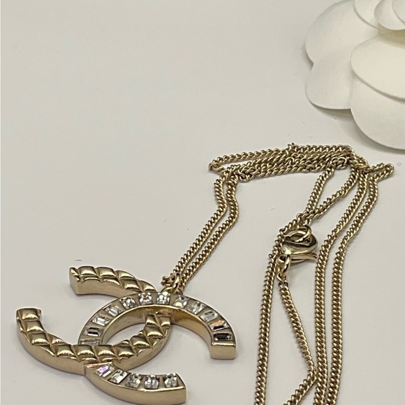 Chanel Champagne Gold and Rhinestone Pendant Necklace - Picture 9 of 11
